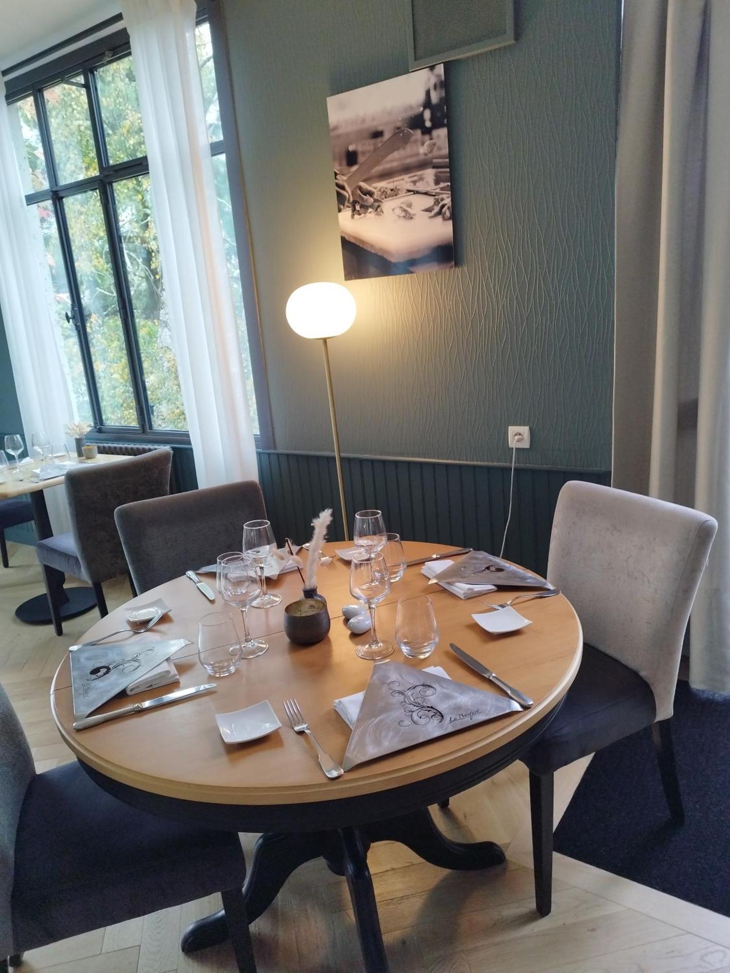 Hotel Restaurant Le Bosquet Les Ponts-de-Cé Eksteriør bilde